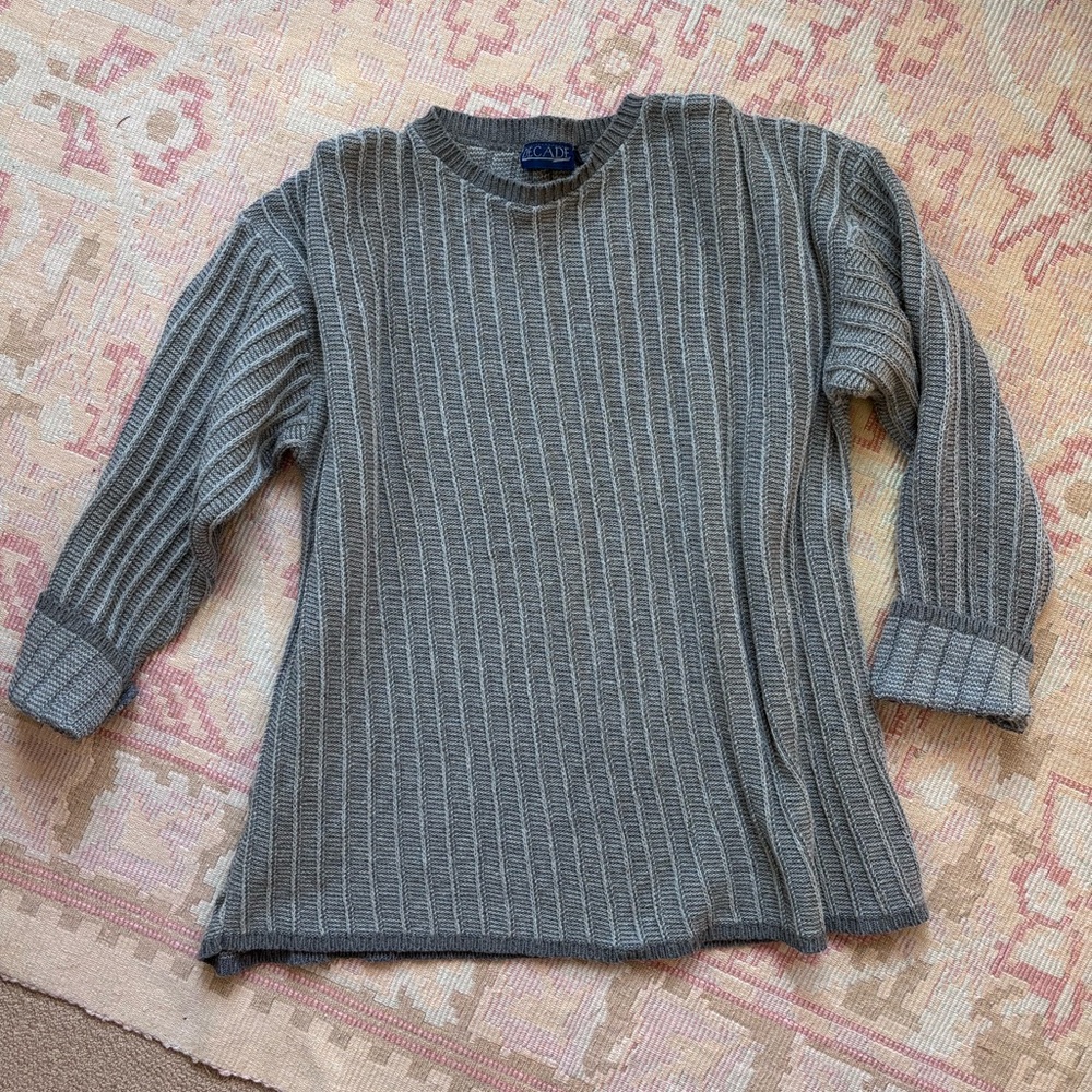 Unisex vintage 90’s era “decade” brand Ribbed Crewneck Sweater